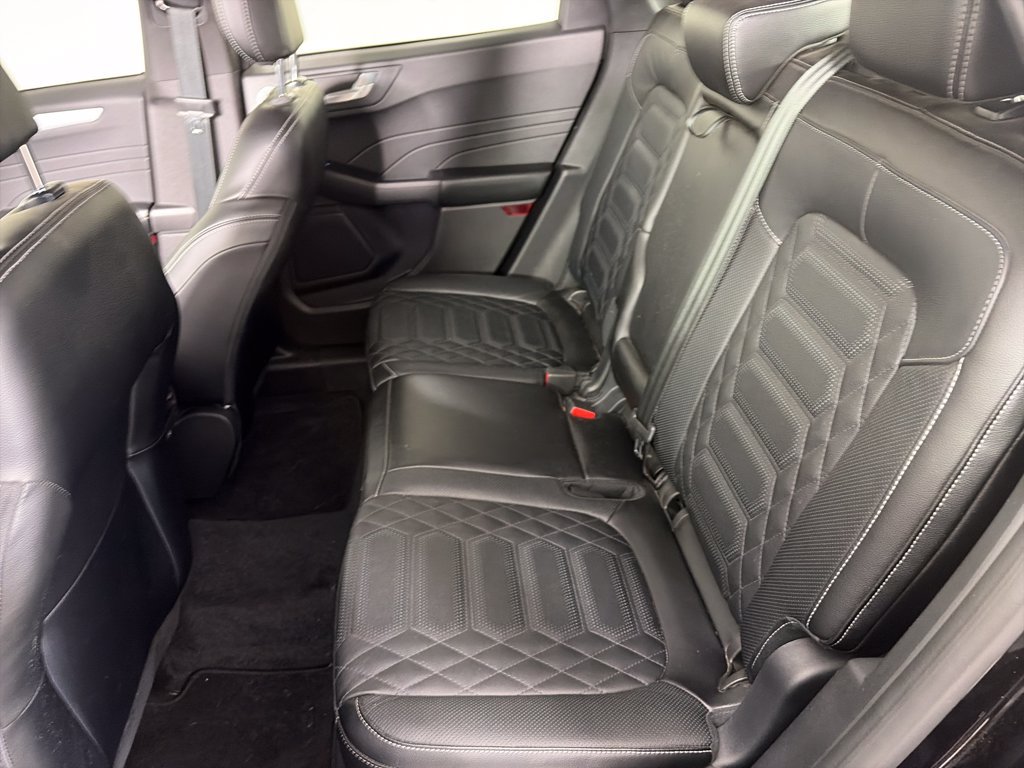 Used 2024 Ford Escape Platinum w/ Premium Technology Package AWD/4WD image 13