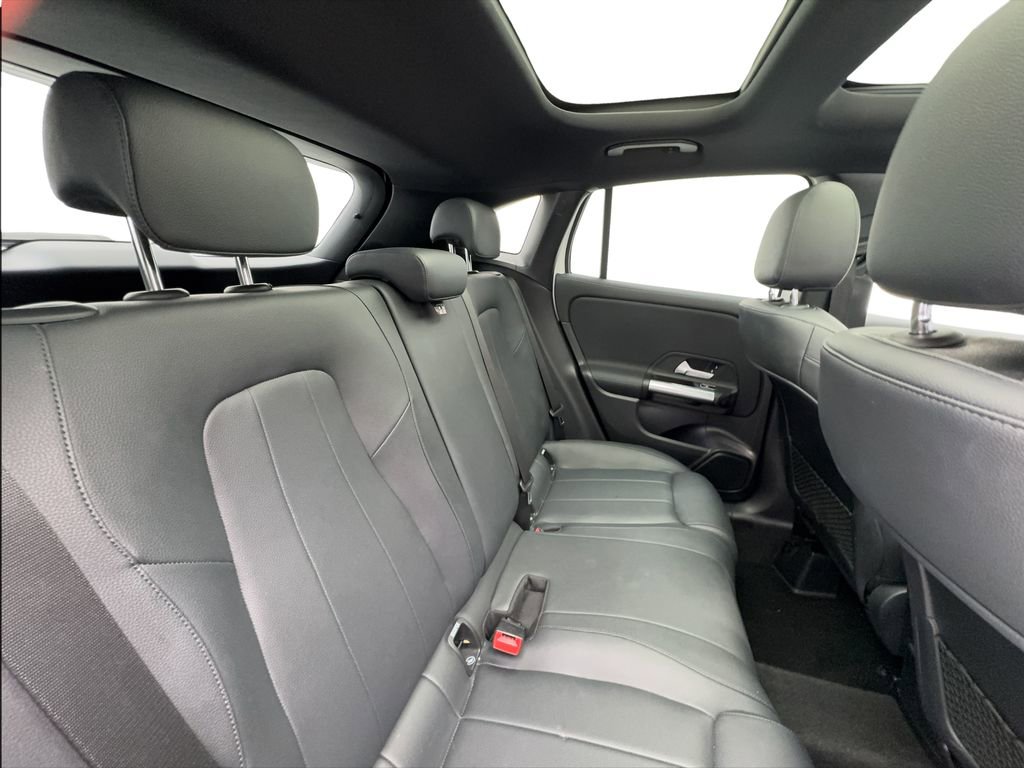 Used 2022 Mercedes-Benz GLA 250 w/ Premium Package Lite image 26