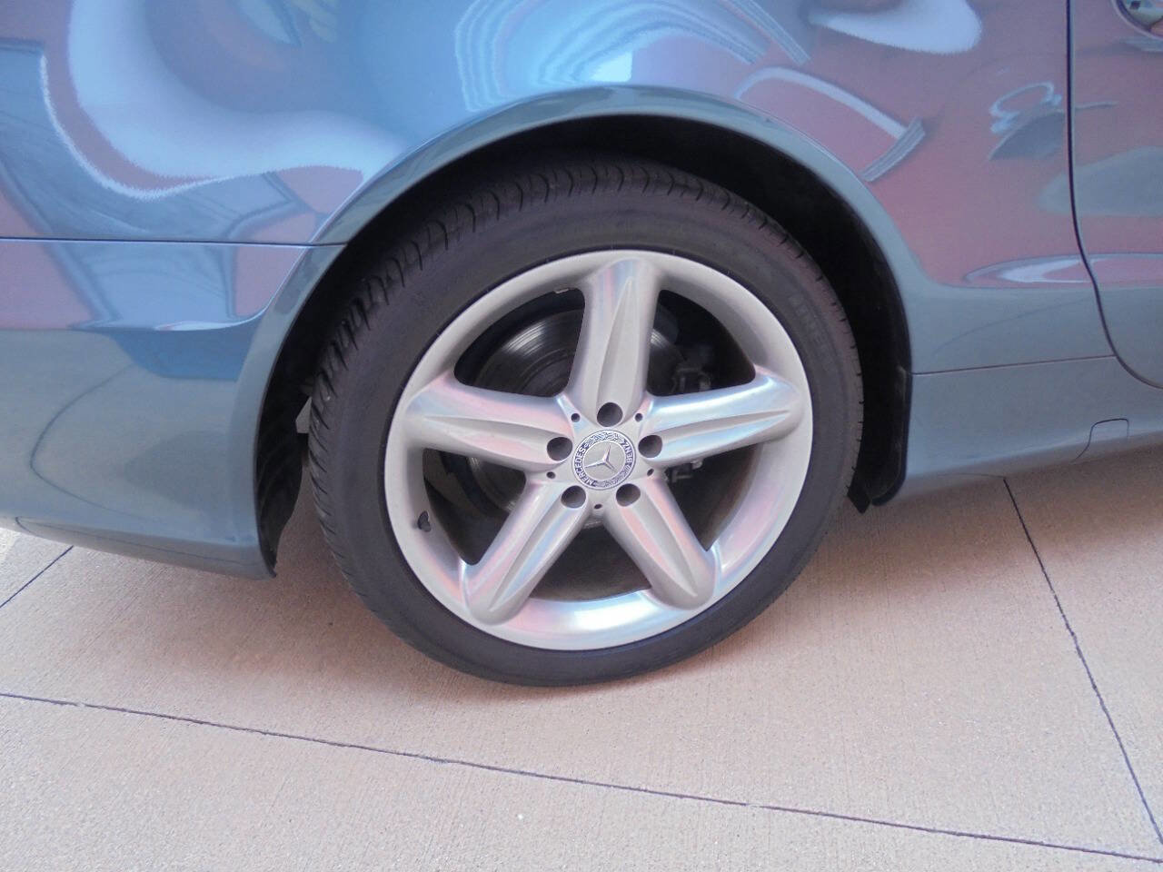 Used 2004 Mercedes-Benz SL 500 w/ Trim Pkg image 30