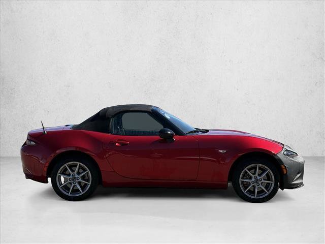 Used 2017 MAZDA MX-5 Miata Sport image 4
