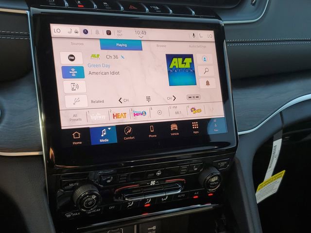 New 2025 Jeep Grand Cherokee Limited image 10