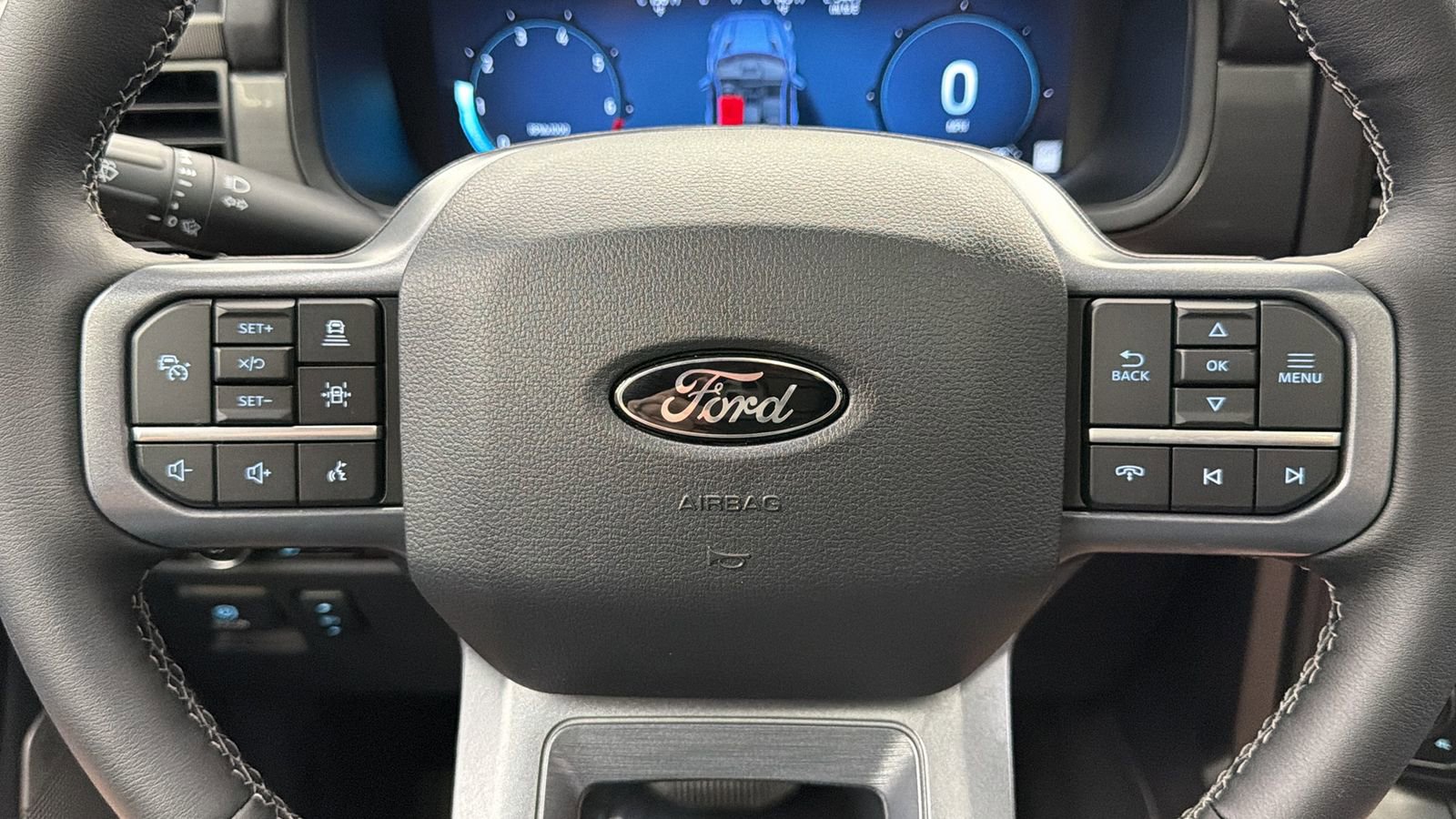 Used 2025 Ford F150 Lariat AWD/4WD image 27