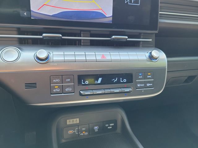 Used 2025 Hyundai Kona SEL image 21
