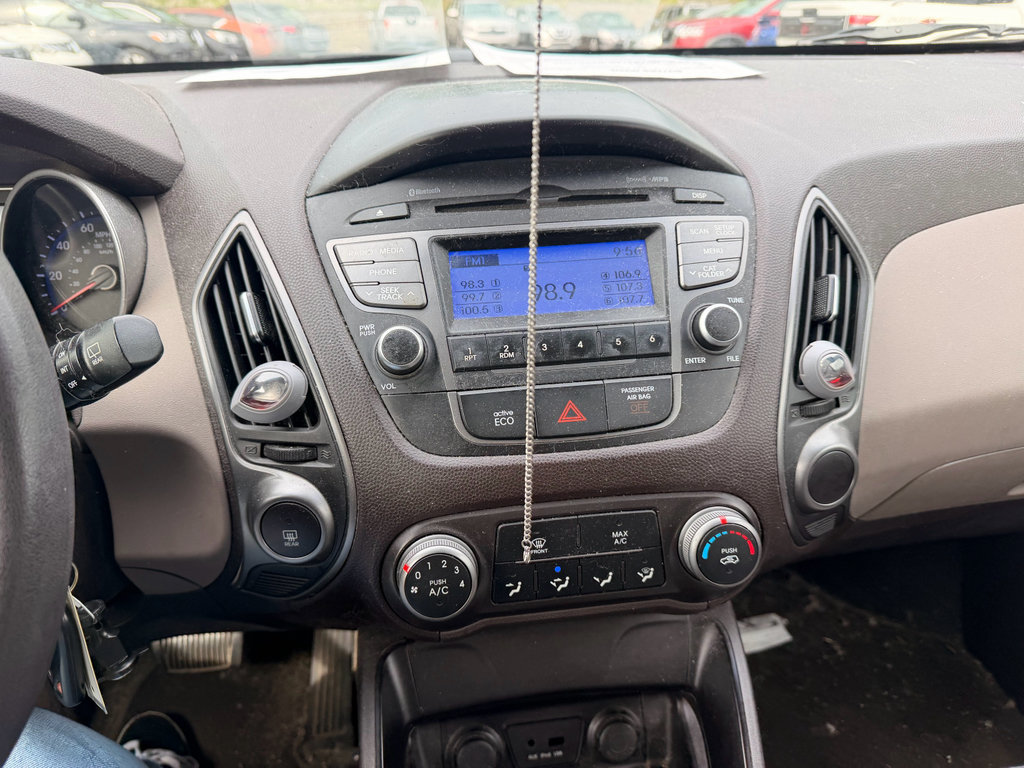Used 2015 Hyundai Tucson GLS AWD/4WD image 11