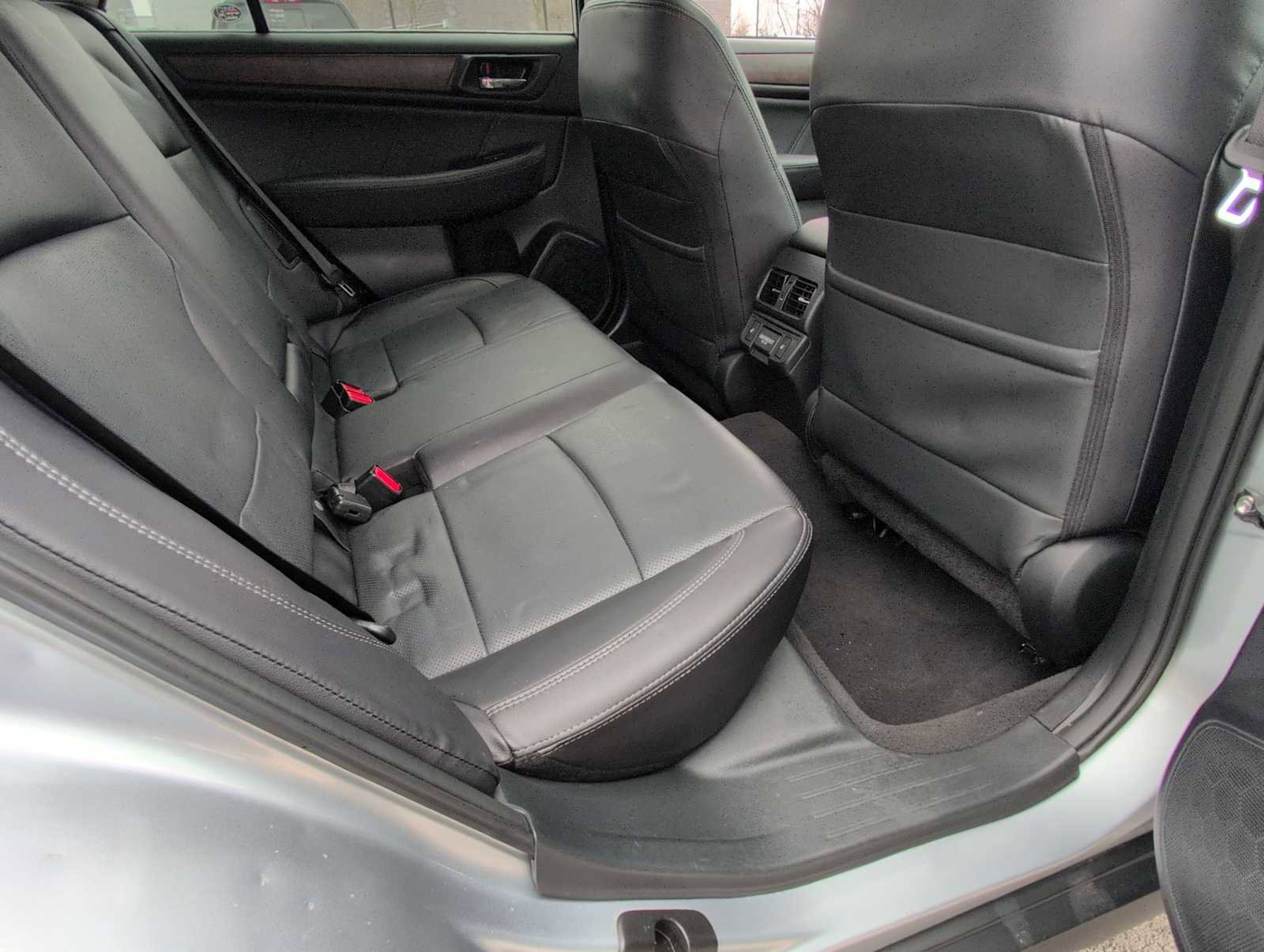 Used 2018 Subaru Outback 2.5i Limited image 20