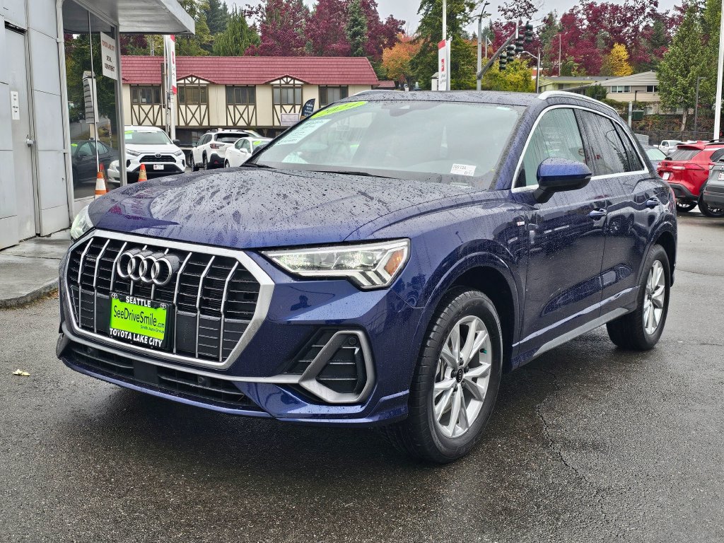Used 2024 Audi Q3 2.0T Premium Plus w/ Premium Plus Package AWD/4WD image 4
