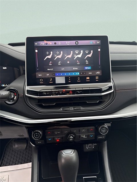 Used 2024 Jeep Compass Trailhawk w/ Trailhawk Elite Group image 17