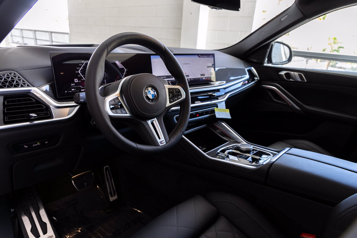 New 2026 BMW X6 M60i w/ Climate Comfort Package AWD/4WD image 18
