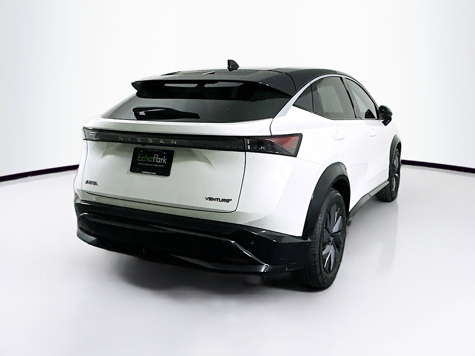 Used 2023 Nissan Ariya VENTURE+ image 9