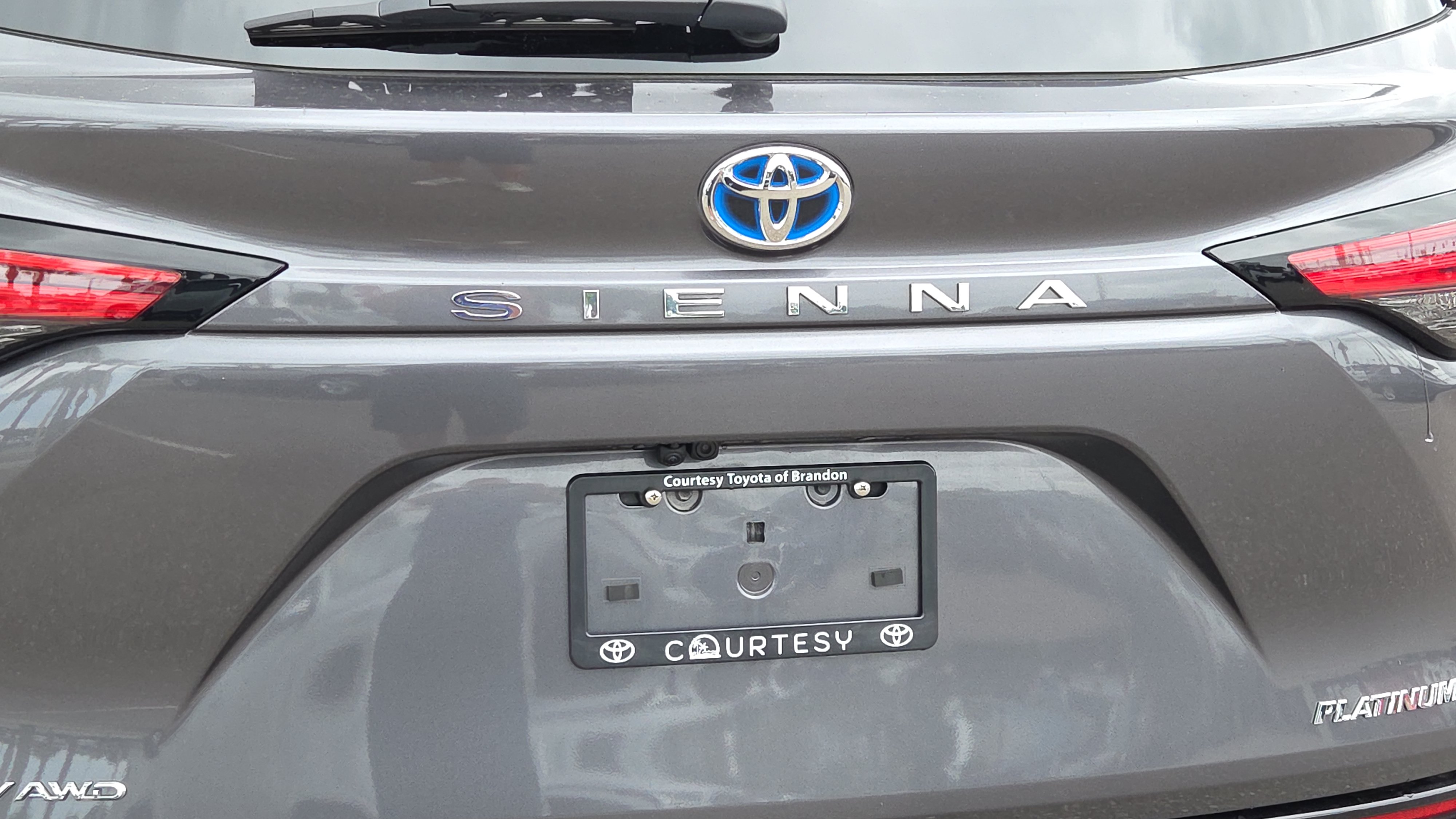 Certified 2025 Toyota Sienna Platinum AWD/4WD image 34