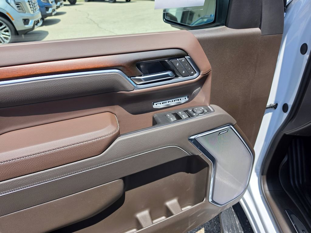 New 2026 GMC Sierra 1500 Denali w/ Technology Package AWD/4WD image 9