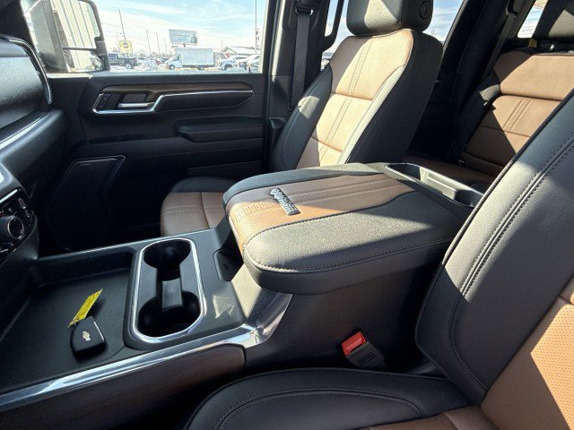 Certified 2024 Chevrolet Silverado 3500 High Country w/ Technology Package image 21