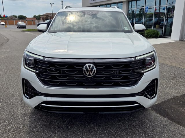 New 2026 Volkswagen Atlas SEL Premium R-Line AWD/4WD image 2