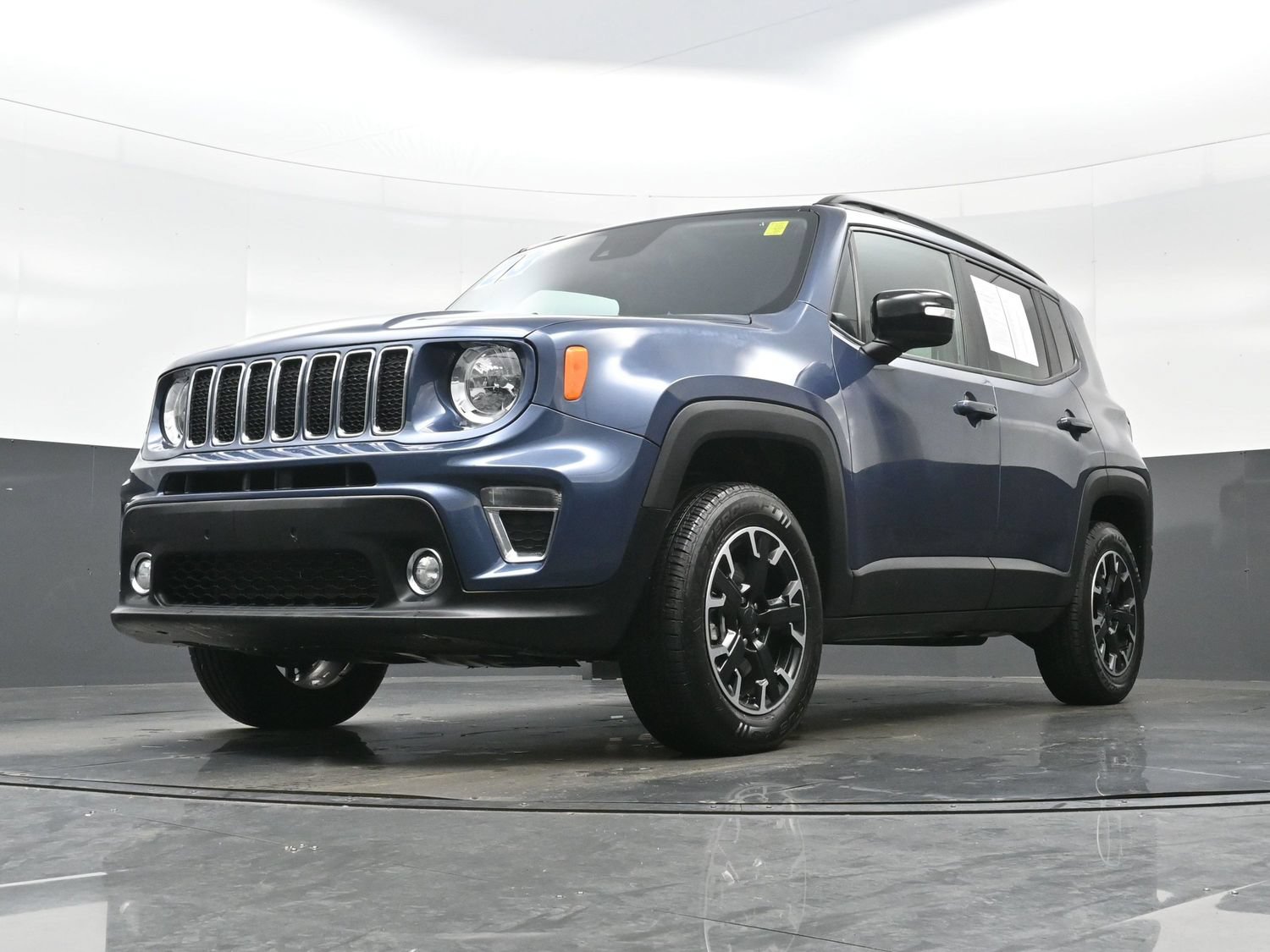 Used 2023 Jeep Renegade Latitude AWD/4WD image 27