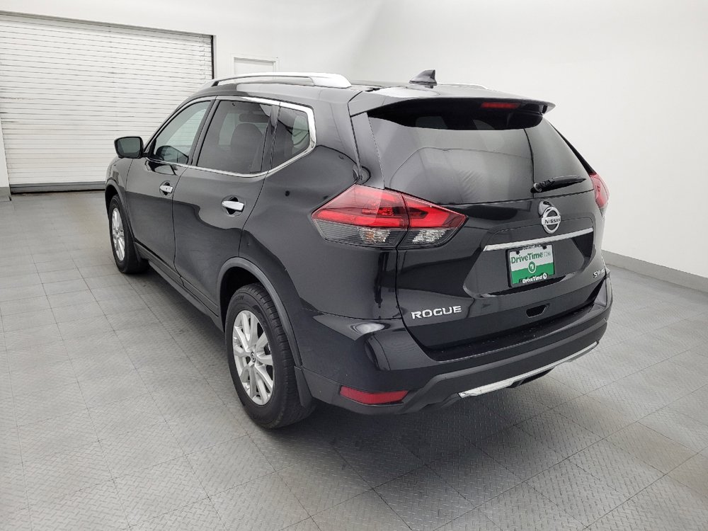 Used 2018 Nissan Rogue SV w/ Sun & Sound Touring Package AWD/4WD image 5