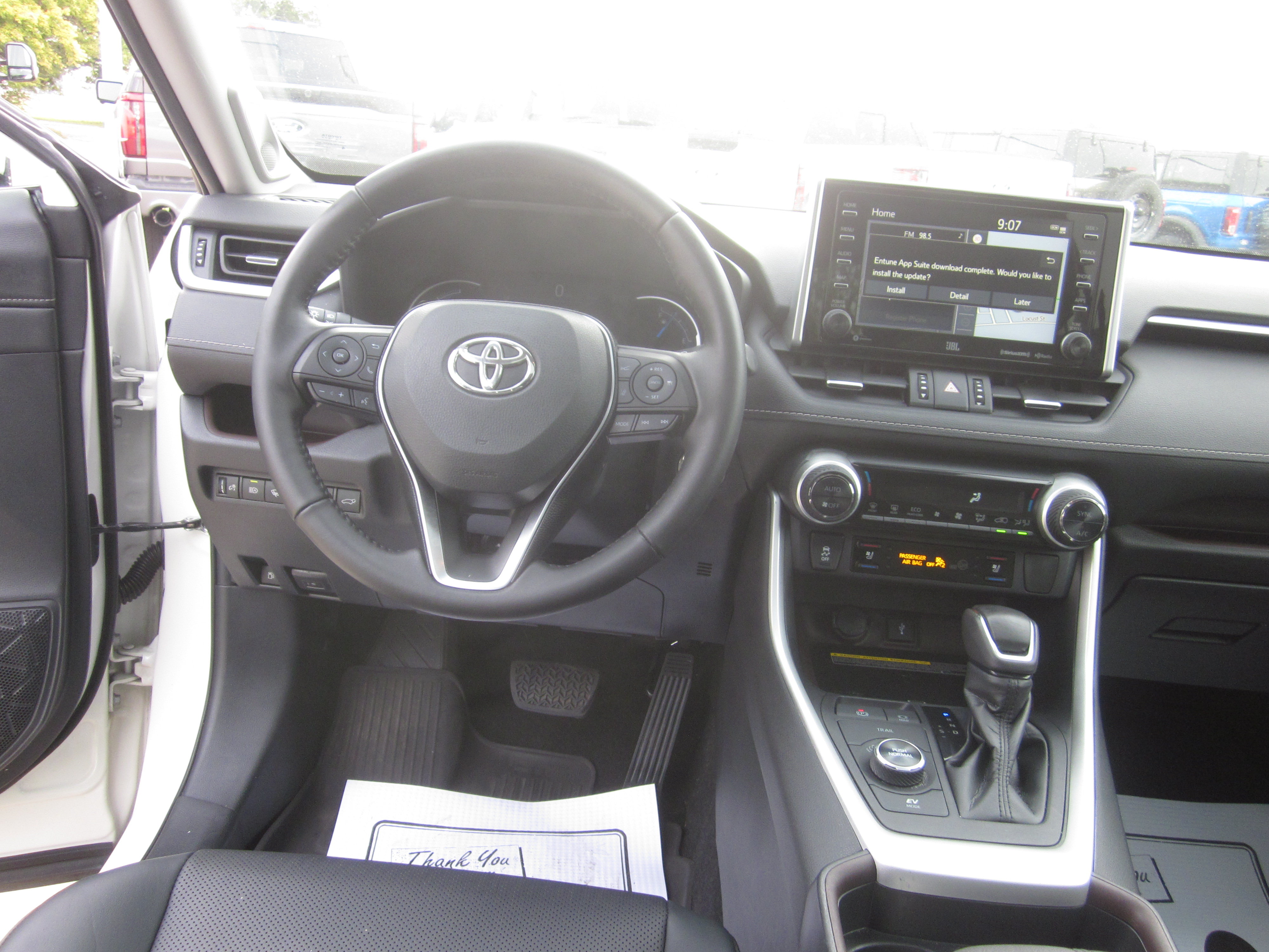 Used 2020 Toyota RAV4 Limited AWD/4WD image 14