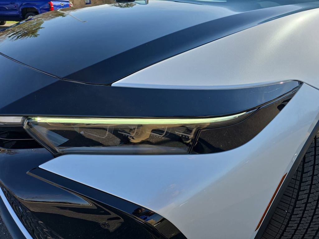 Used 2026 Toyota Crown Platinum image 35