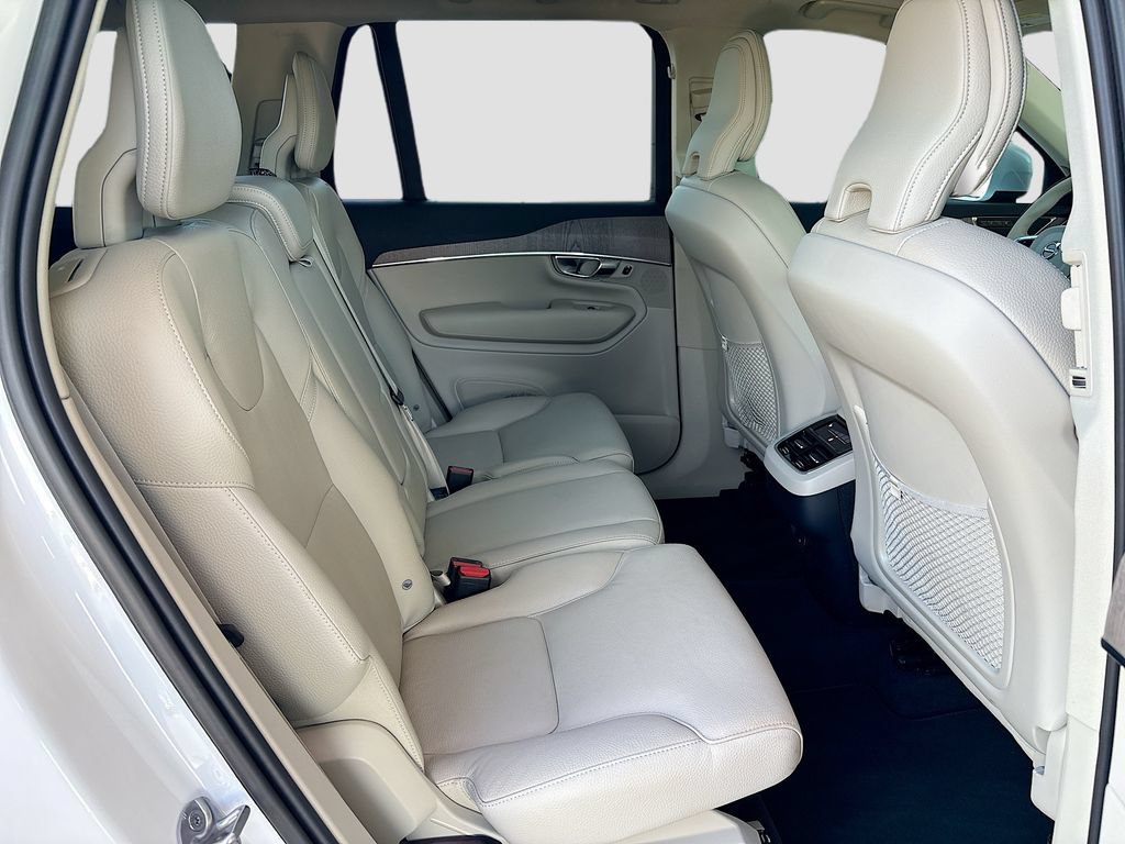 Used 2023 Volvo XC90 B6 Core w/ Protection Package Premier AWD/4WD image 22
