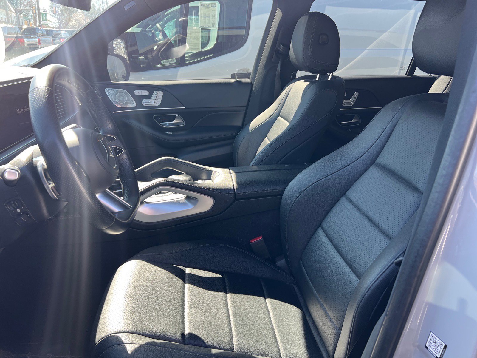 Used 2024 Mercedes-Benz GLS 450 4MATIC image 7