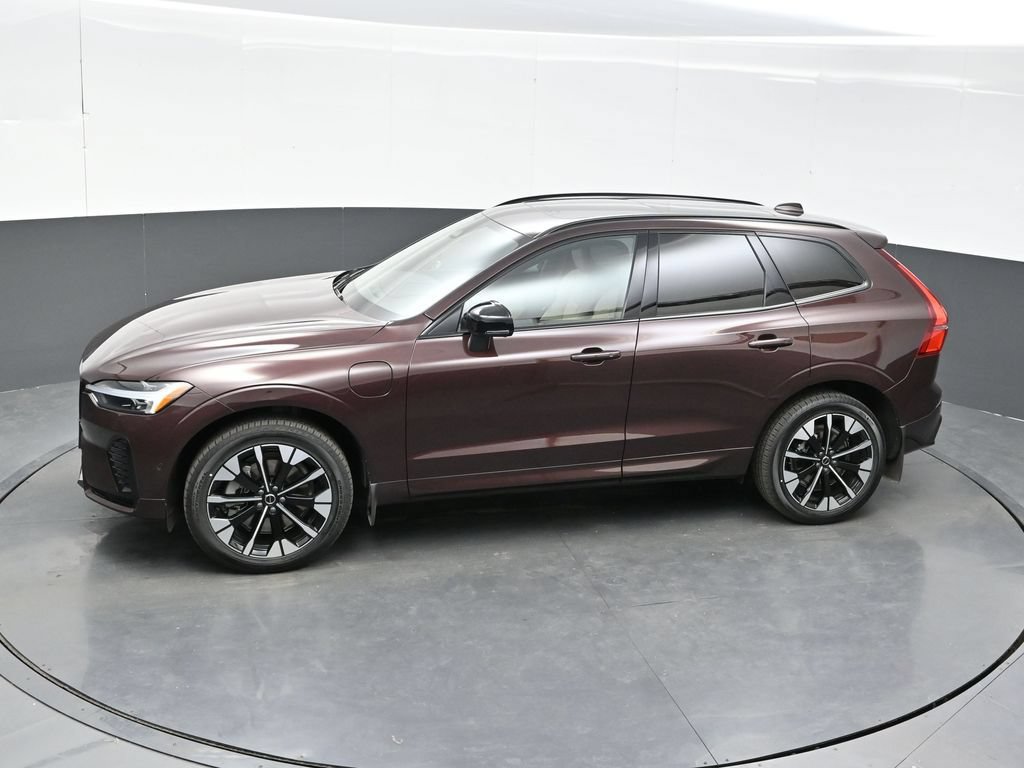New 2026 Volvo XC60 T8 Plus w/ Climate Package AWD/4WD image 30