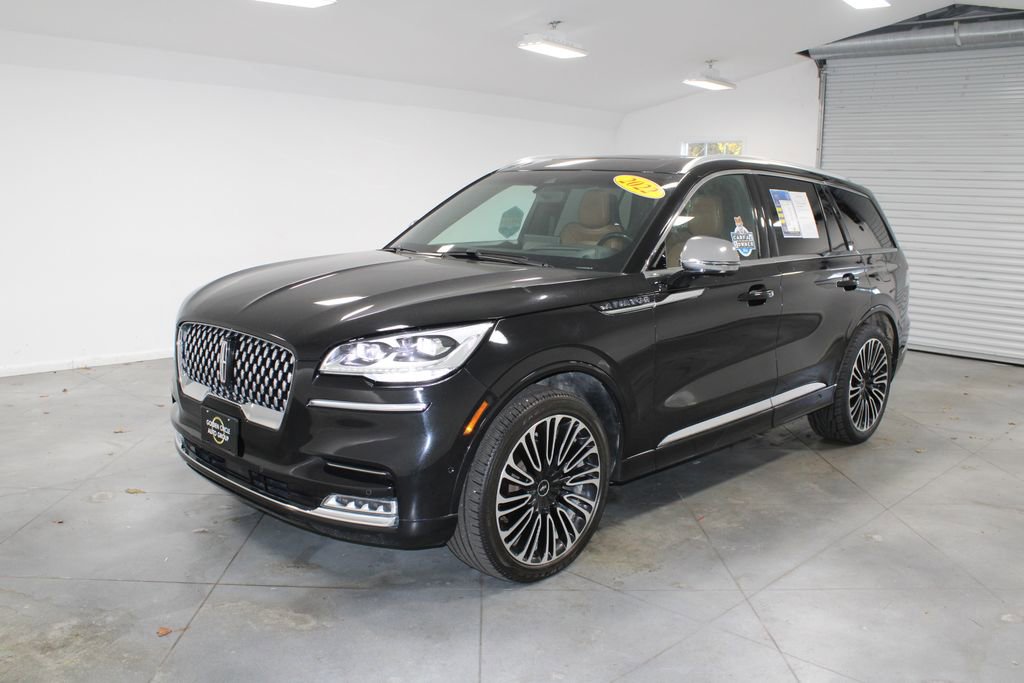 Used 2022 Lincoln Aviator Black Label w/ Class IV Trailer Tow Package image 4