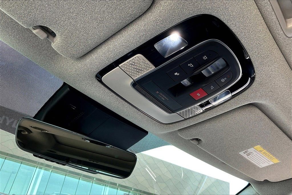 Used 2025 Hyundai Palisade Limited image 25