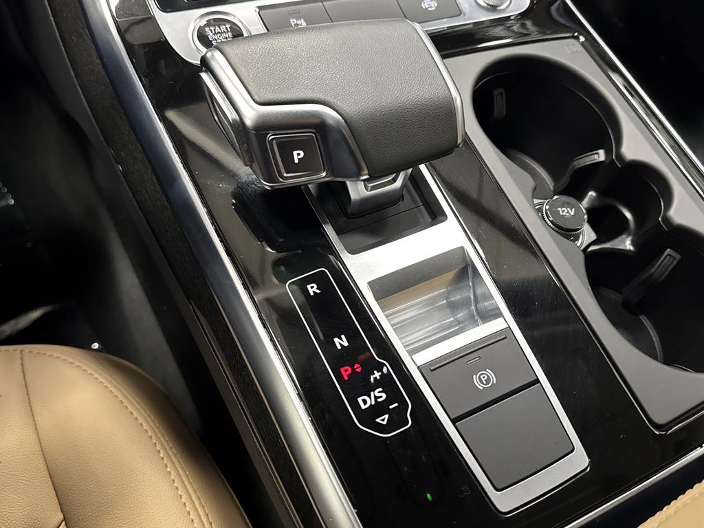 Used 2023 Audi Q7 2.0T Premium w/ Convenience Package image 23