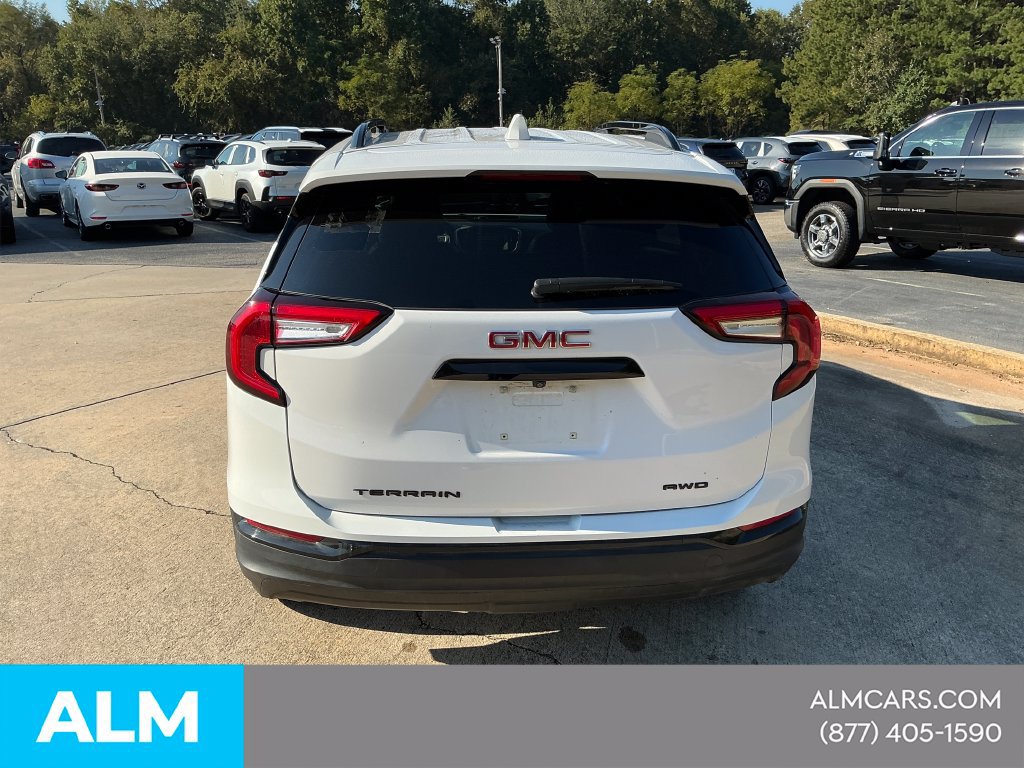 Used 2024 GMC Terrain SLT w/ Elevation Edition AWD/4WD image 5
