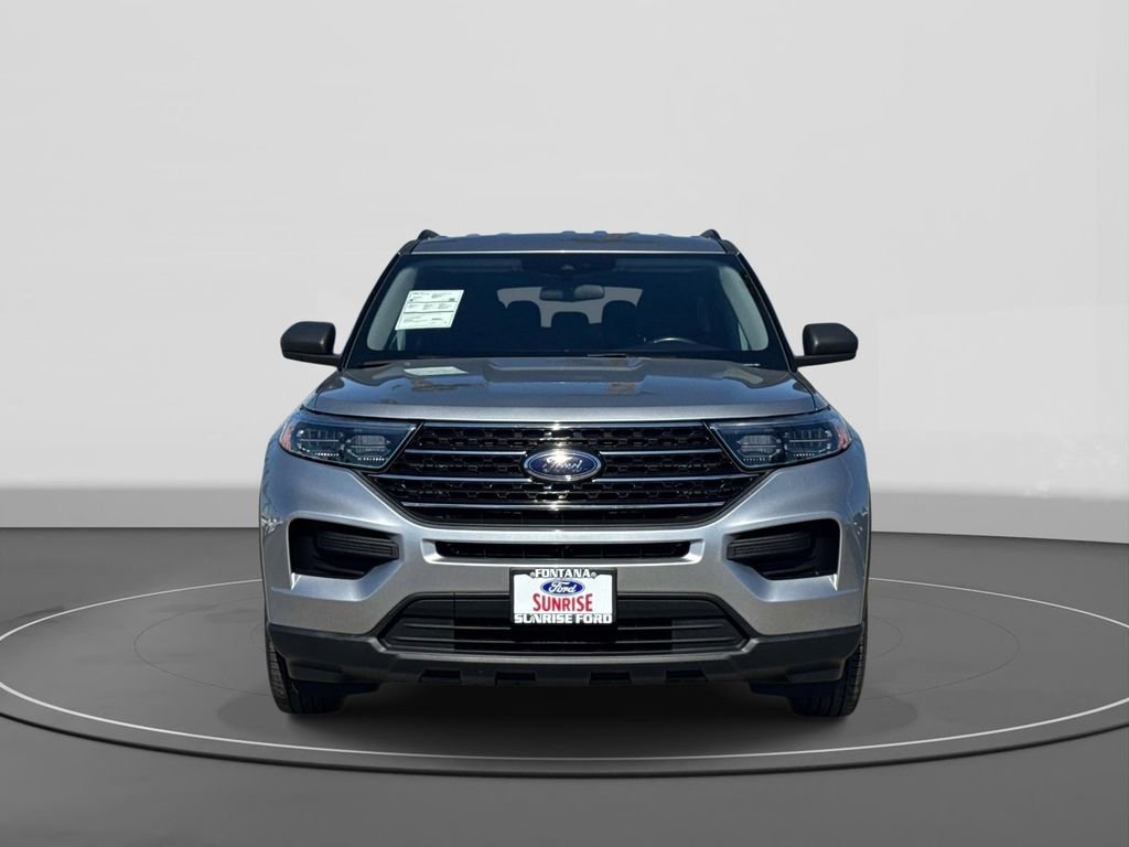 Certified 2023 Ford Explorer XLT image 3