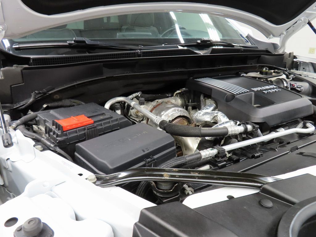 Used 2024 GMC Yukon XL SLT w/ SLT Premium Package image 27