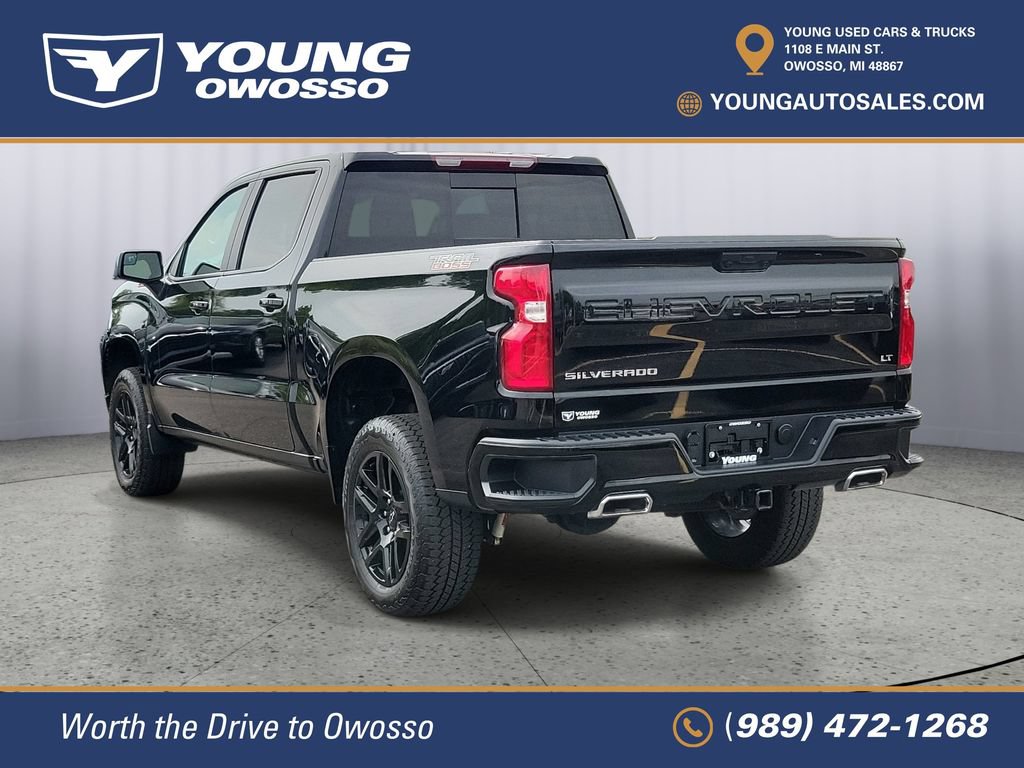 Used 2024 Chevrolet Silverado 1500 LT Trail Boss w/ Convenience Package II AWD/4WD image 4
