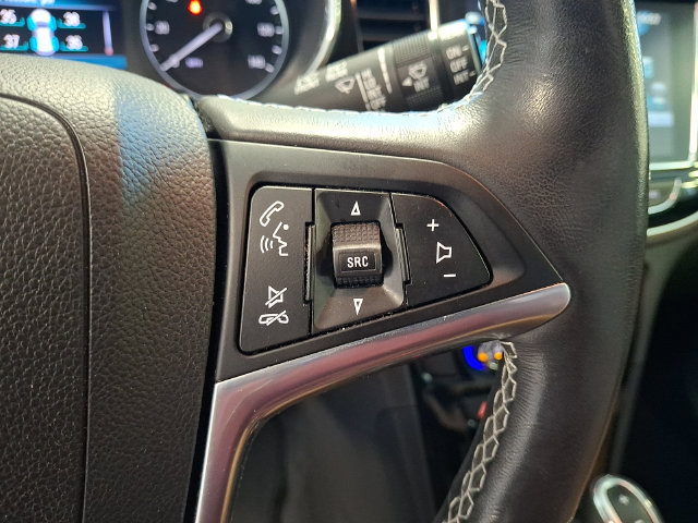 Used 2019 Buick Encore Essence AWD/4WD image 21