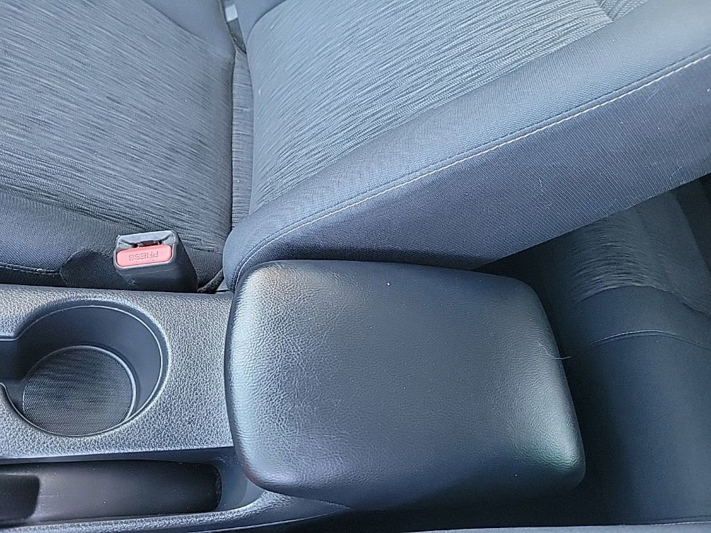 Used 2015 Nissan Sentra SV FWD image 31