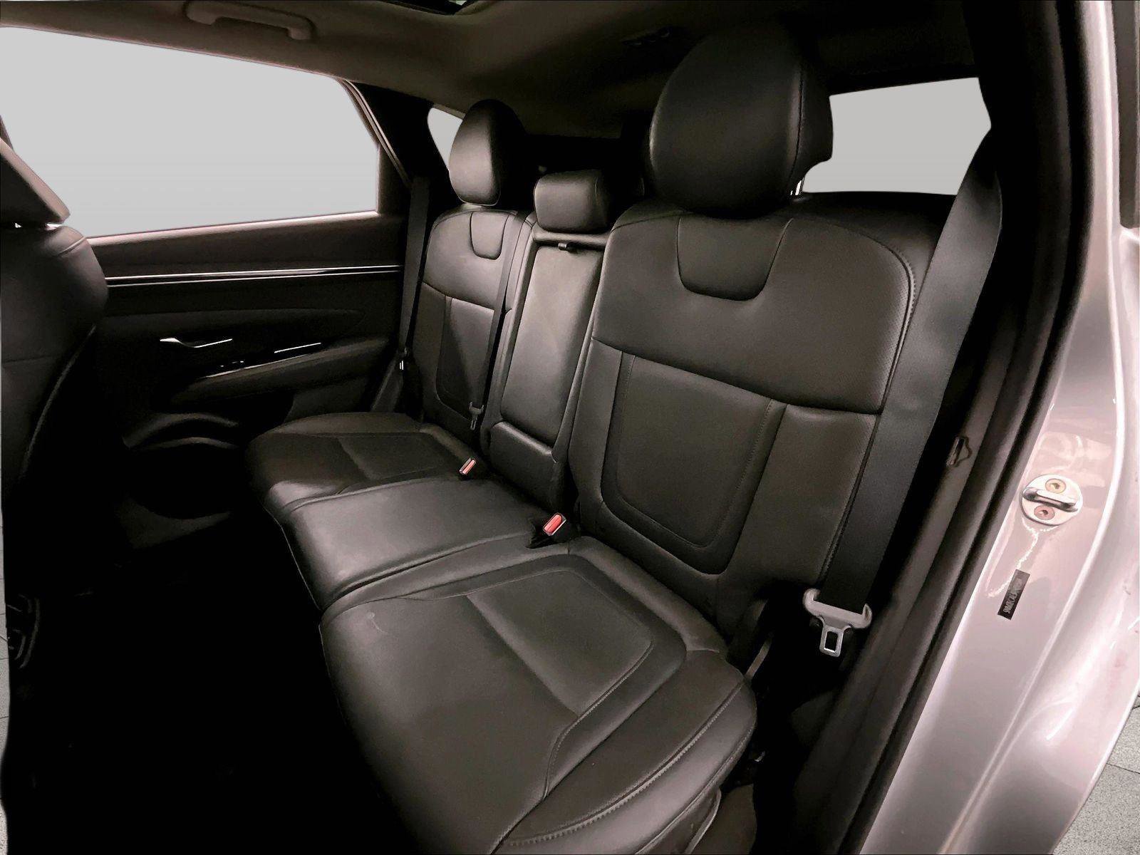 Used 2023 Hyundai Tucson Limited w/ Cargo Package AWD/4WD image 25