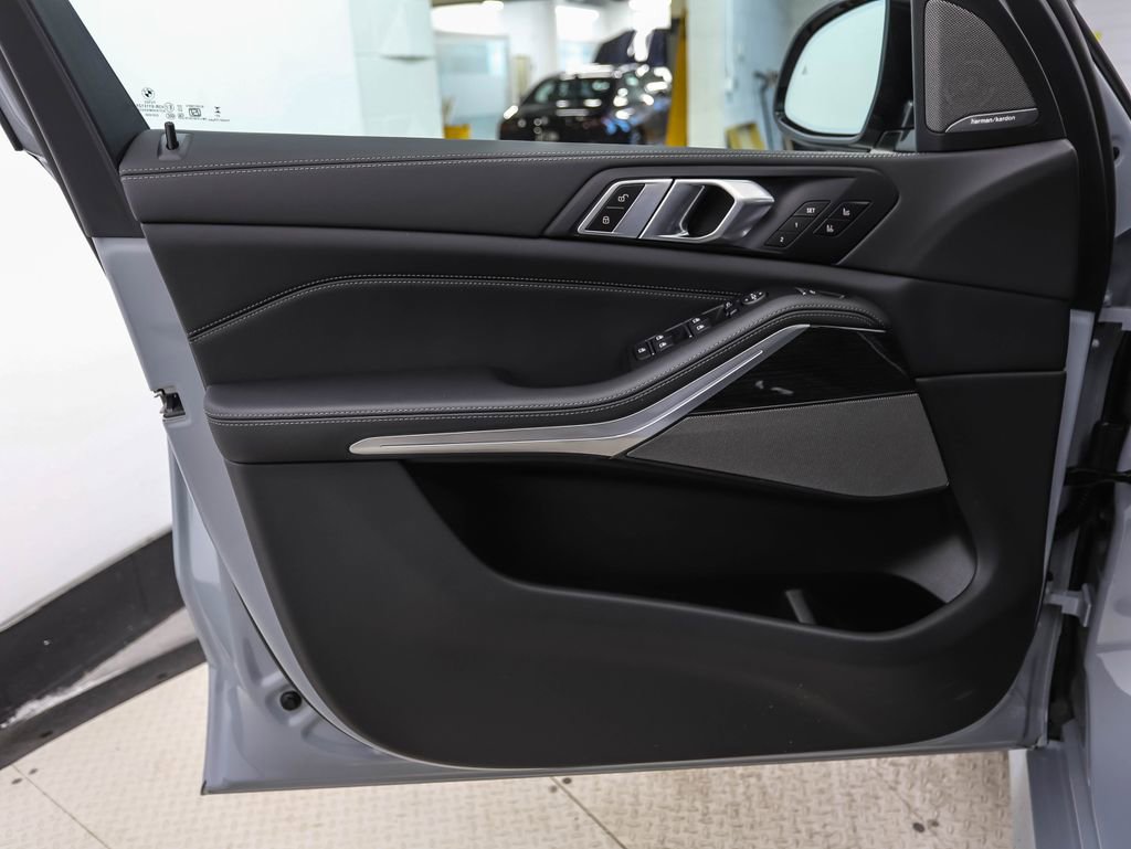 New 2026 BMW X5 xDrive40i image 9