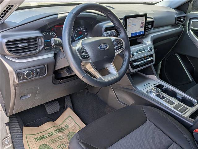 Used 2023 Ford Explorer XLT image 10
