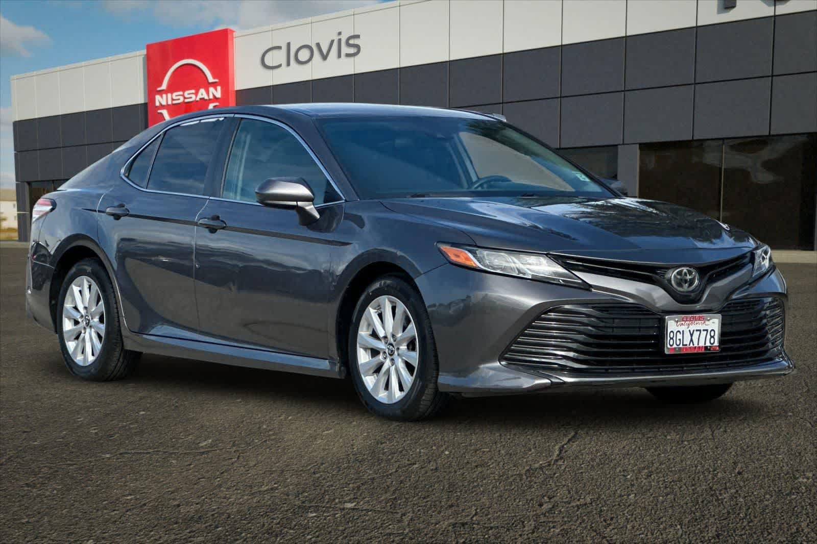 Used 2018 Toyota Camry LE FWD image 10
