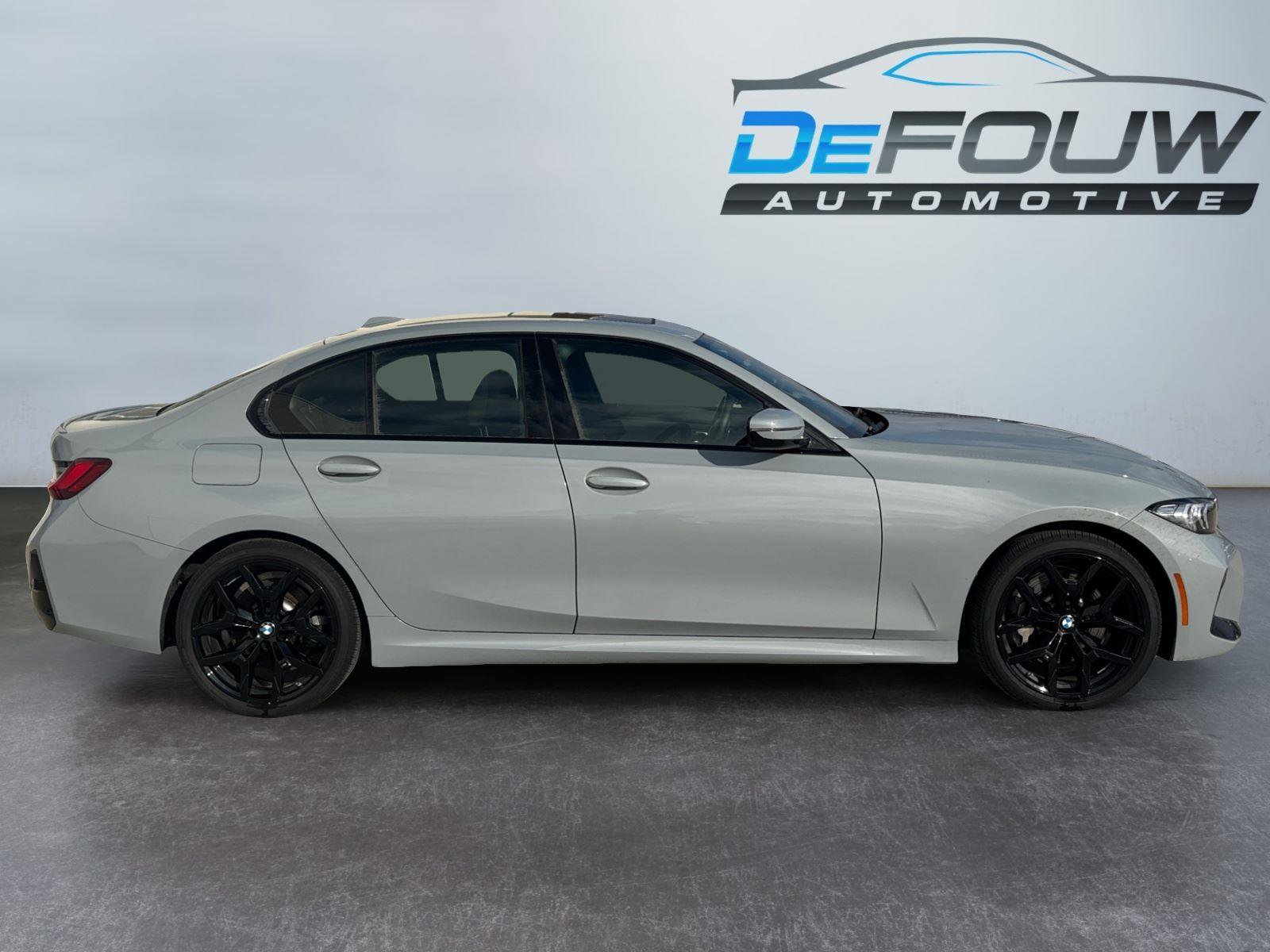 Certified 2026 BMW 330i xDrive Sedan AWD/4WD image 2