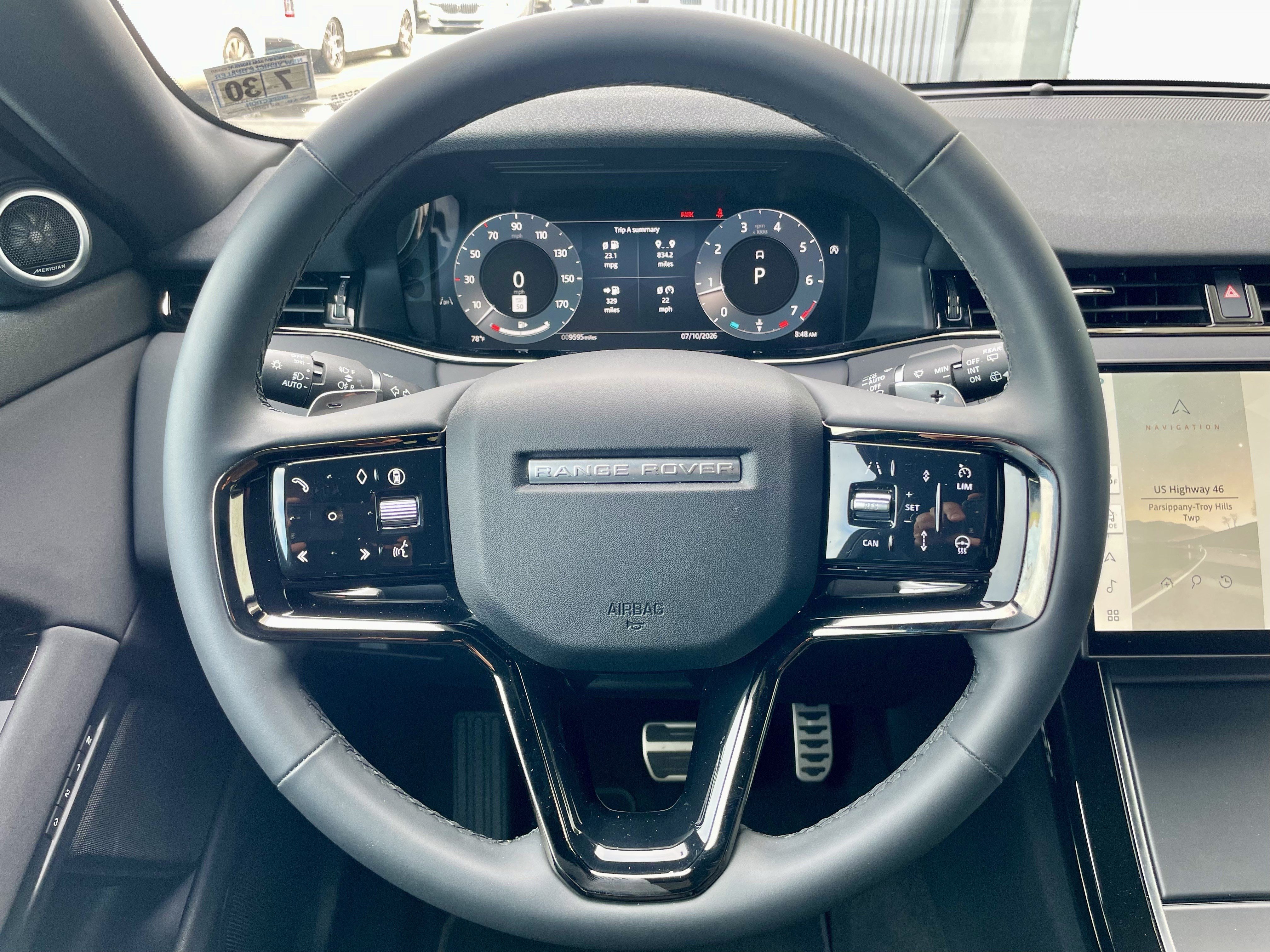 Certified 2025 Land Rover Range Rover Evoque Dynamic SE AWD/4WD image 21