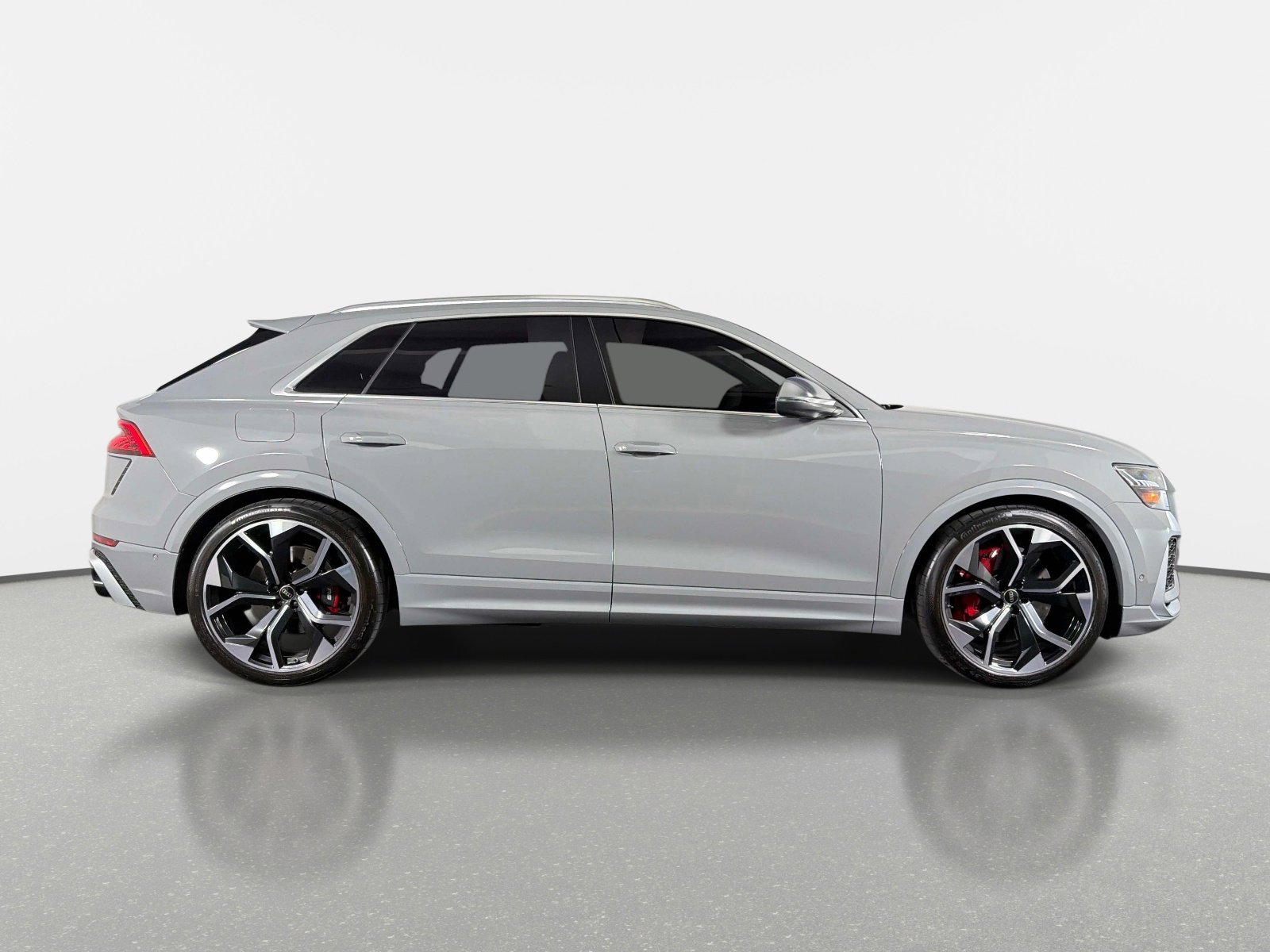 Used 2024 Audi RS Q8 AWD/4WD image 2