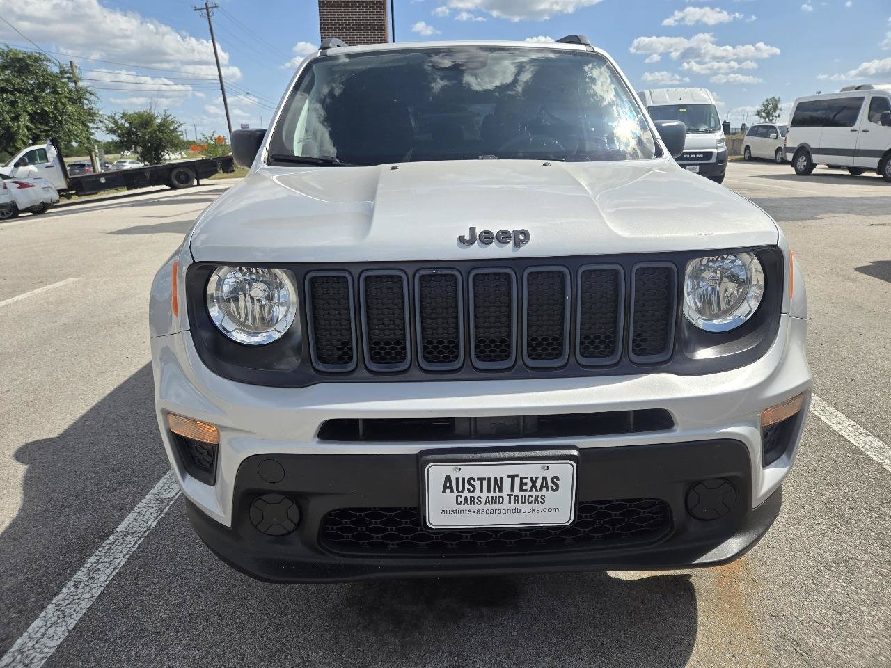 Used 2019 Jeep Renegade Sport w/ Sport Appearance Group AWD/4WD image 3