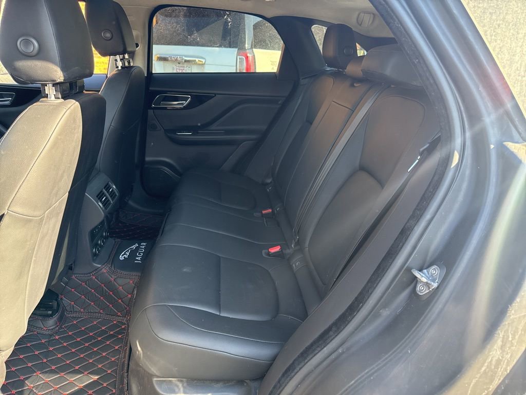 Used 2020 Jaguar F-PACE Premium image 6