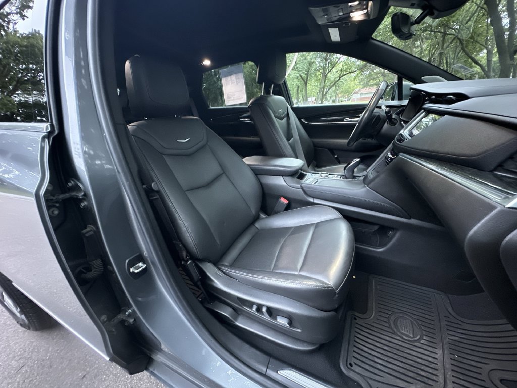 Certified 2021 Cadillac XT5 Premium Luxury AWD/4WD image 29