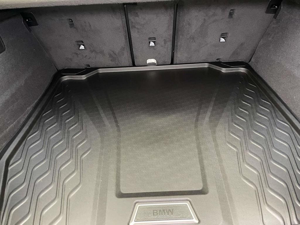 New 2026 BMW X6 xDrive40i AWD/4WD image 17