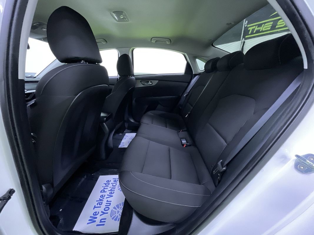 Used 2021 Kia Forte LXS FWD image 25