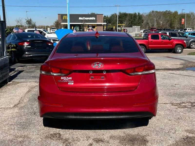 Used 2017 Hyundai Elantra SE image 6
