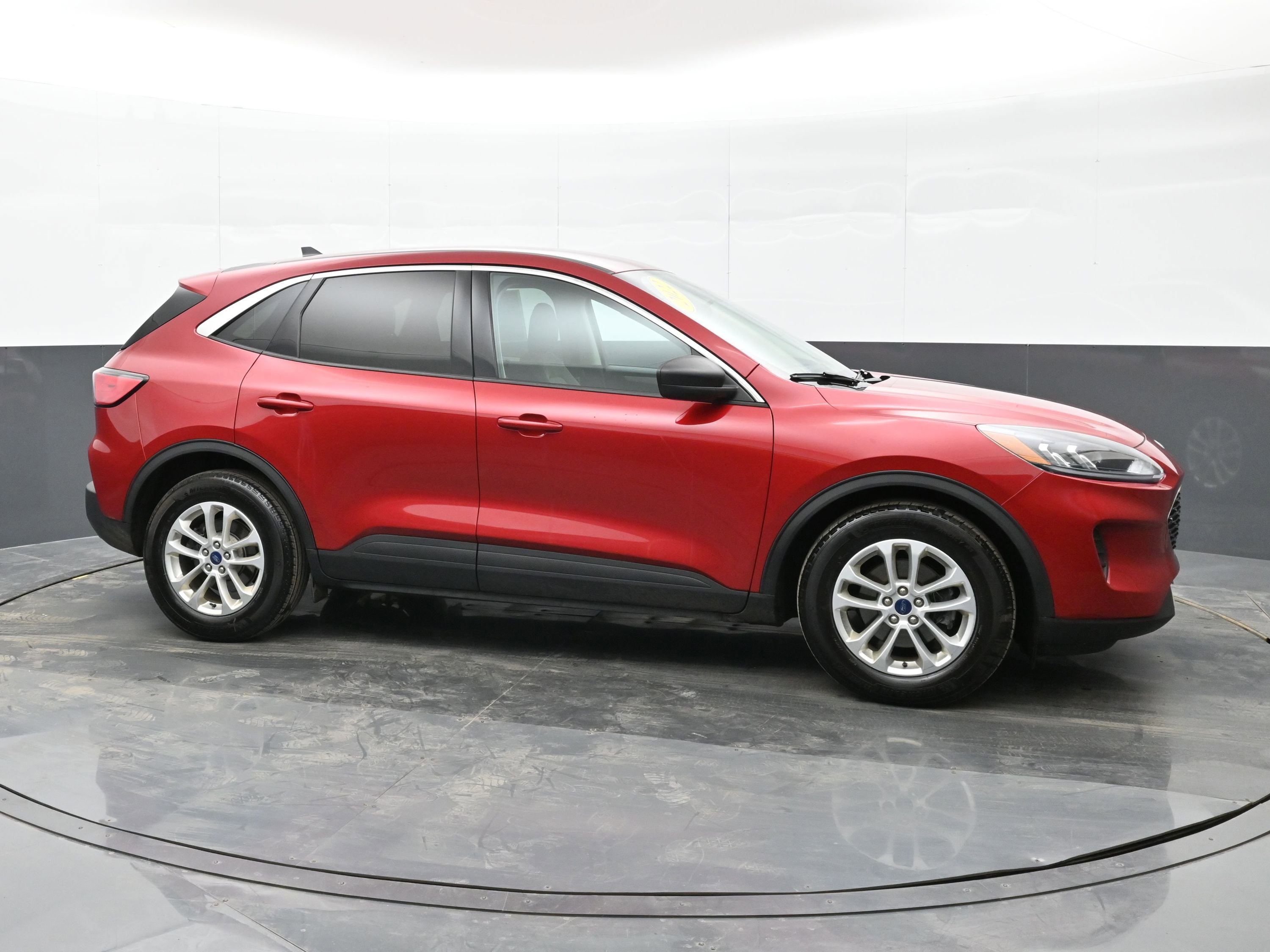 Used 2022 Ford Escape SE w/ Convenience Package image 5