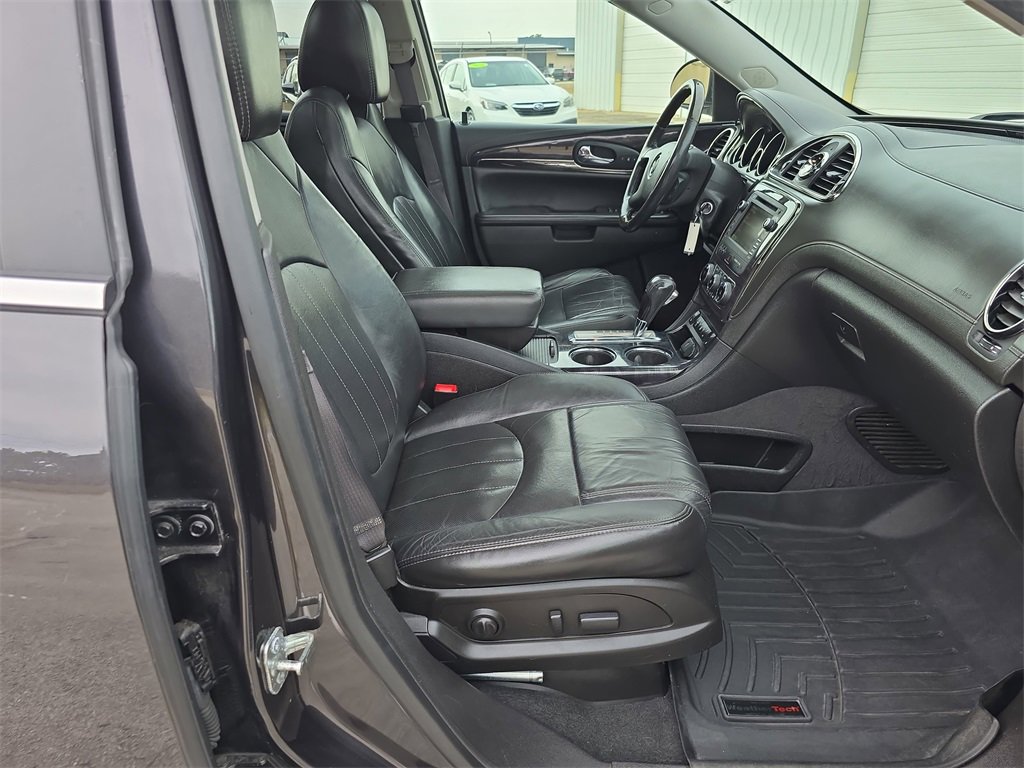 Used 2015 Buick Enclave Leather image 10