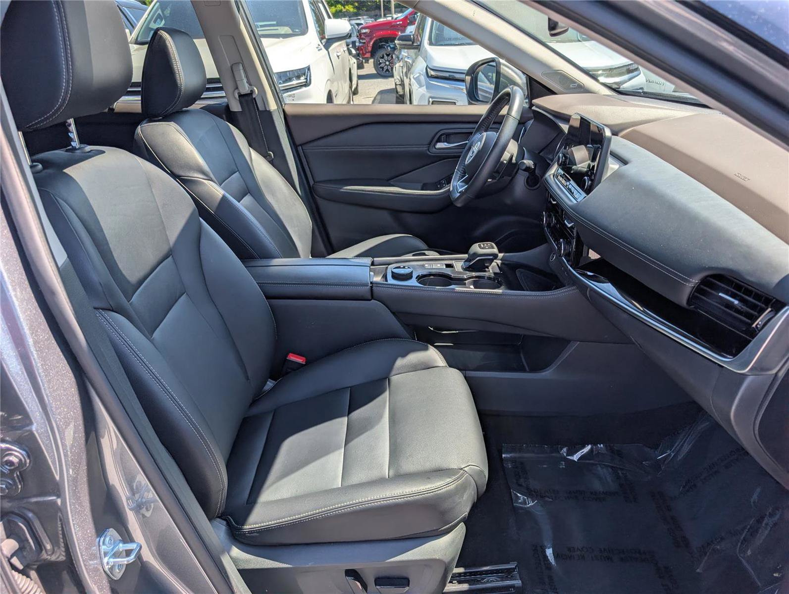 Used 2023 Nissan Rogue SL w/ SL Premium Package AWD/4WD image 12