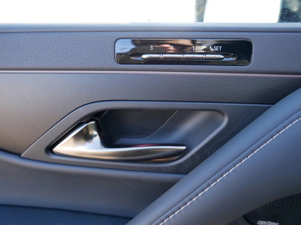 New 2026 Lexus LX 700h Luxury image 16